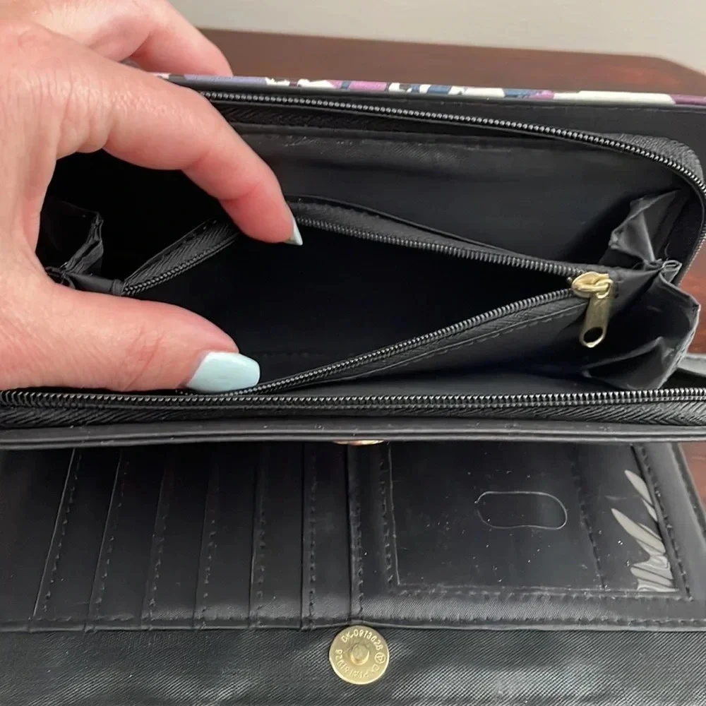 Nicole Miller wallet